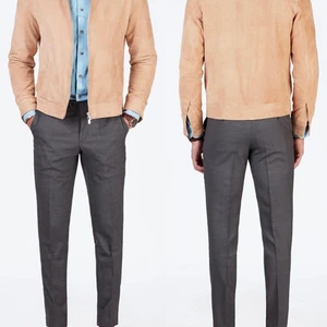 Grand Frank Italian Suede Bomber - Storlek M, äkta italienskt läder. Varsamt använd.