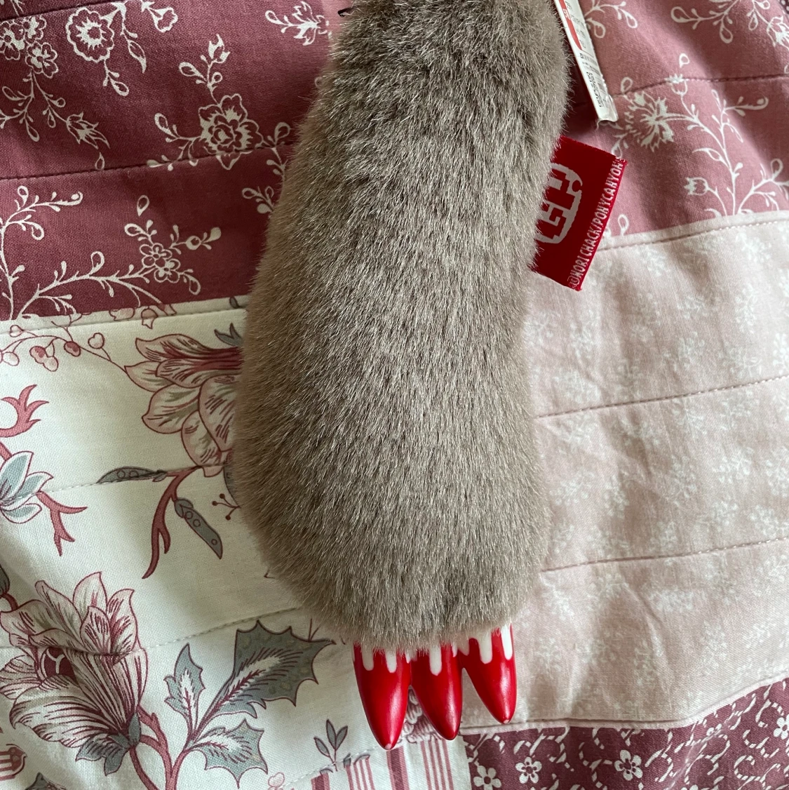 Glommy bear mini väska