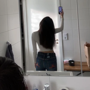 low waisted bootcut jeans - hur coola jeans som helst från J.lindberg. Aldrig använda. Jeansen är low waisted och bootcut 