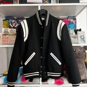 Saint Laurent Teddy 2018 - 8/10 skick, köpt 2018. Storlek 46 (Small)