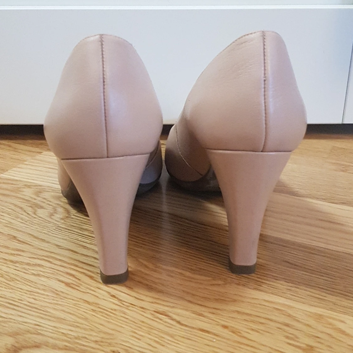 Beige pumps nyskick - 90