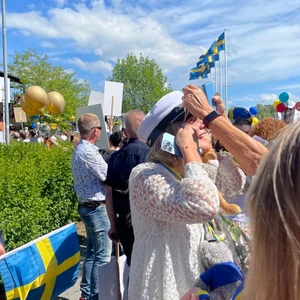 Studentklänning  - Säljer min studentklänning då jag inser att den är slutsåld på diverse hemsidor och är väldigt efterfrågad.  Den användes under frukosten och utspringet men fortfarande i nyskick. 