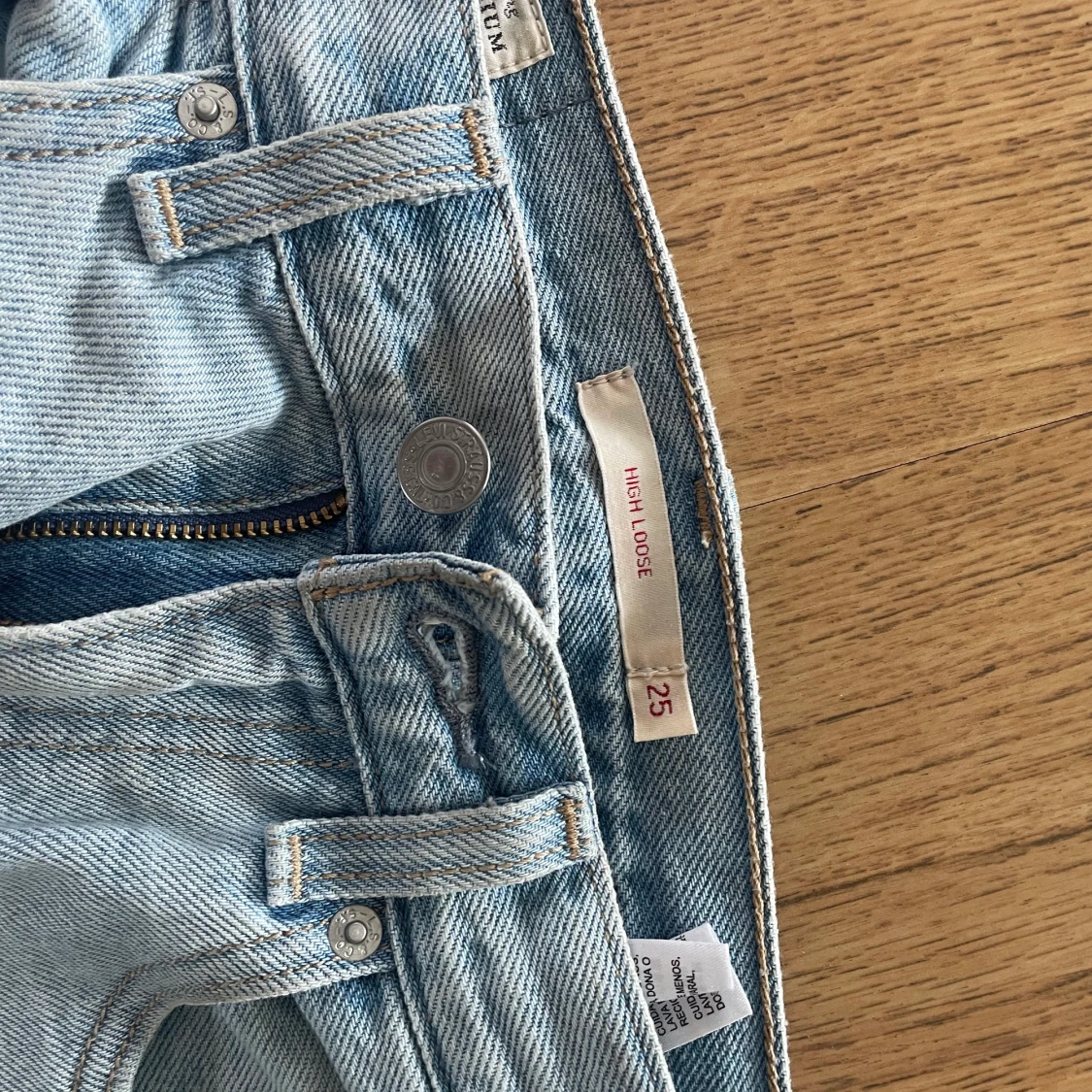 Levis high loose 25 - 91