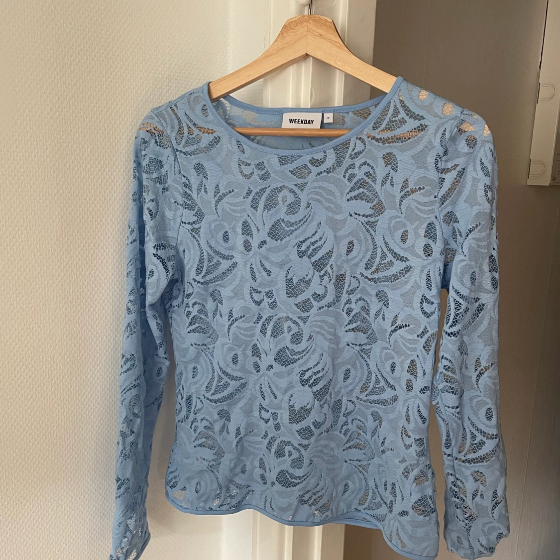 Weekday långärmad spetstopp