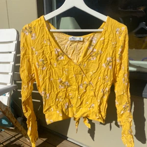 Blus  - Urgullig sommarblus i M 