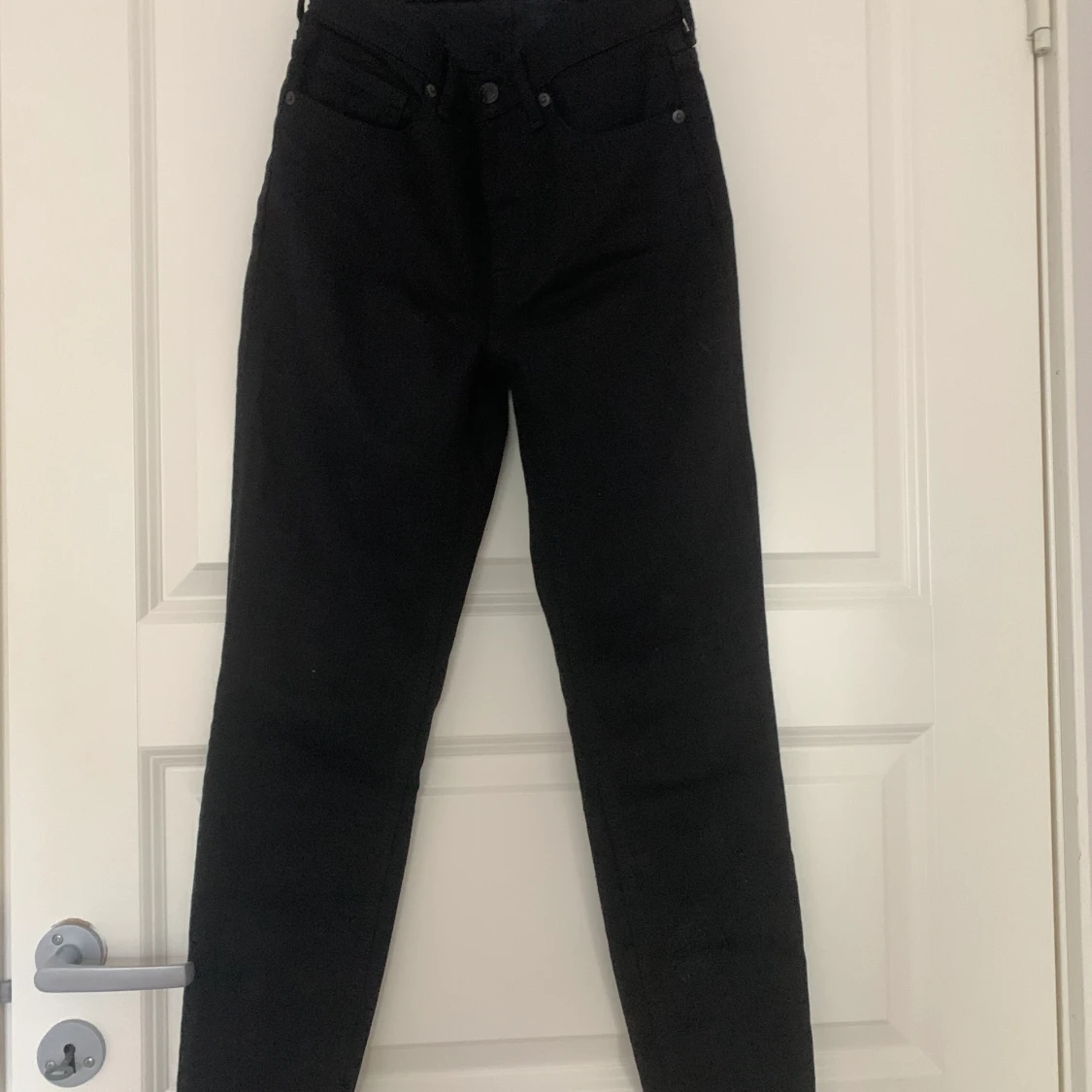Everlane black jeans - 90