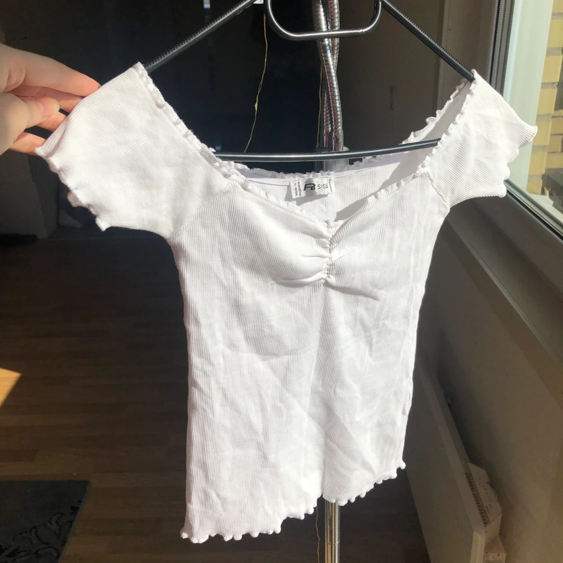 Vit offshoulder tröja divided  - 90