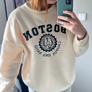 Sweatshirt  - Sweatshirt från Shein, bara provad🤍