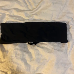 Bikini - Säljer denna bikiniformen som aldrig är använd då den är för liten. Det är strlk M men skulle säga att den passar S också. Köpt för 89kr, säljer för 40kr+ frakt. 