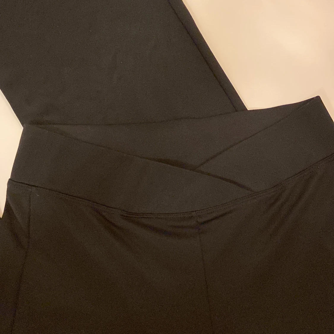 Chiquelle Utsvängda Byxor - 90