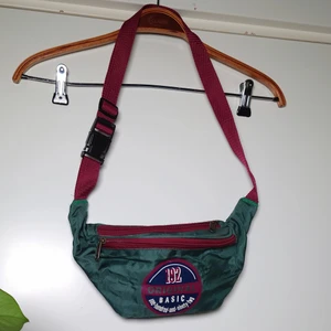Magväska - Vintage magväska med två fack🌱