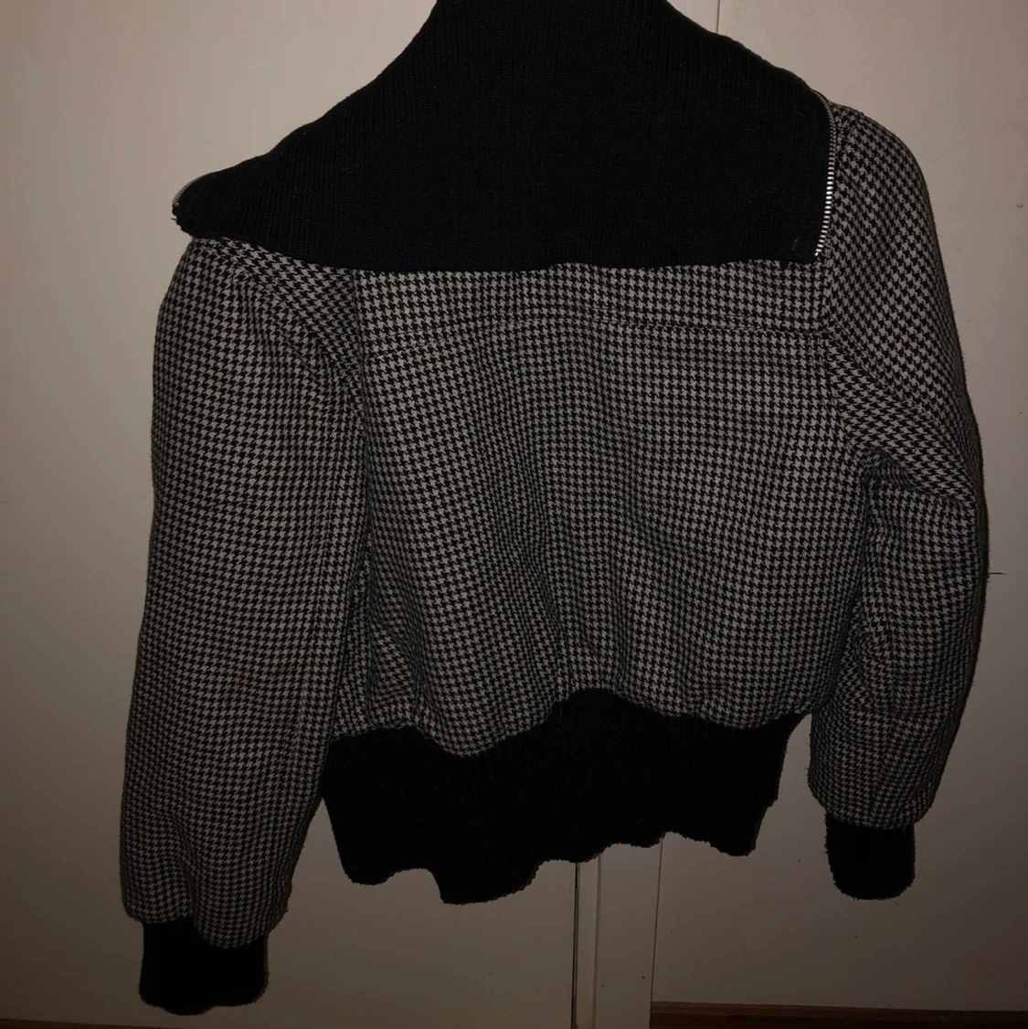 Rutig kort jacka  - 90