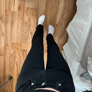 Jeans - Ett par superfina och sköna jeans från NA-KD använda en gång. Väldigt stretchiga 💖