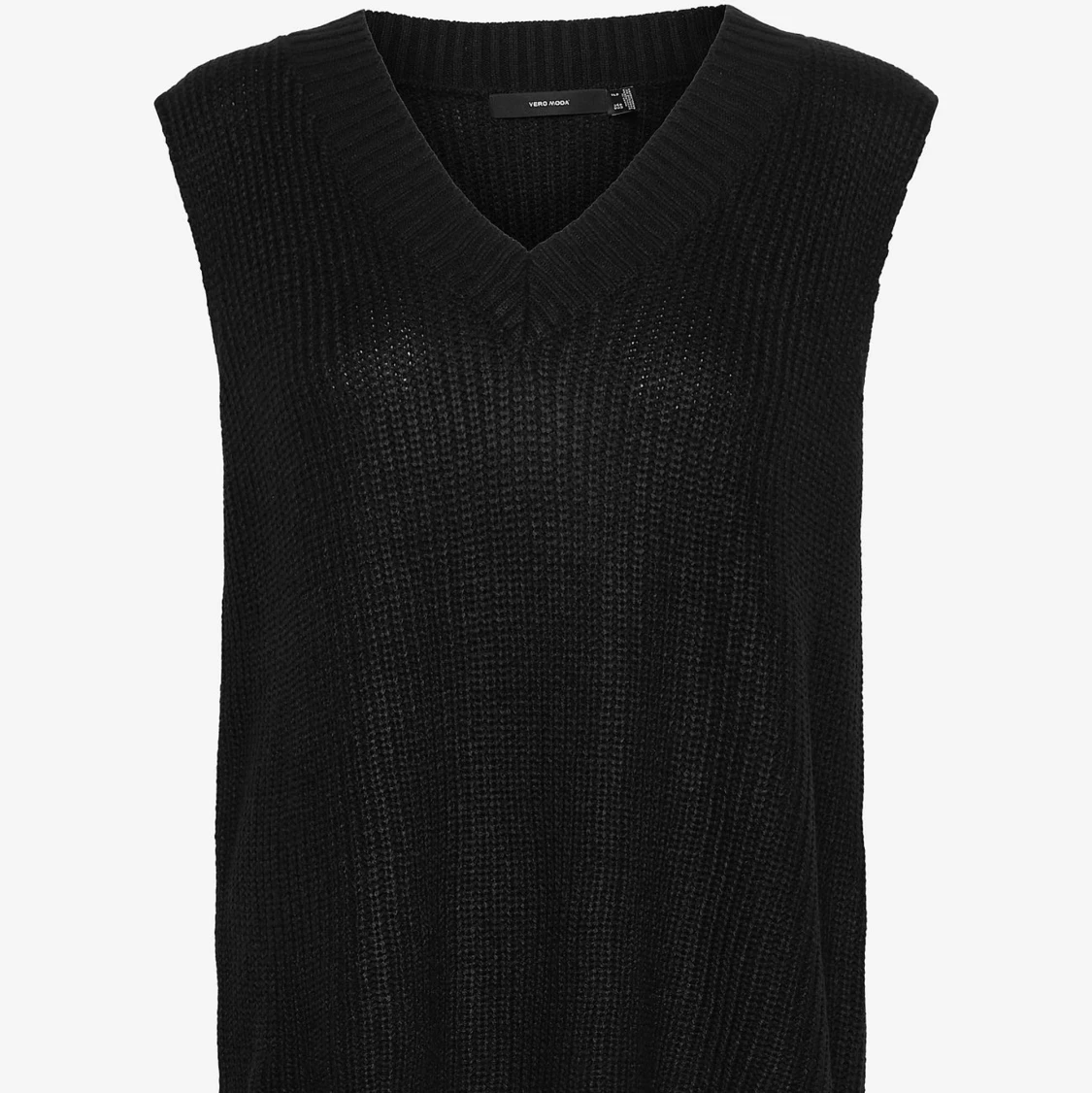 En svart stickad tröja 