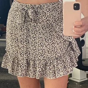 Leopardkjol🤎 - Jättefin leopardkjol i storlek S, väldigt bekväm och i nyskick! (Ifrån Shein)🤎🤎🤎