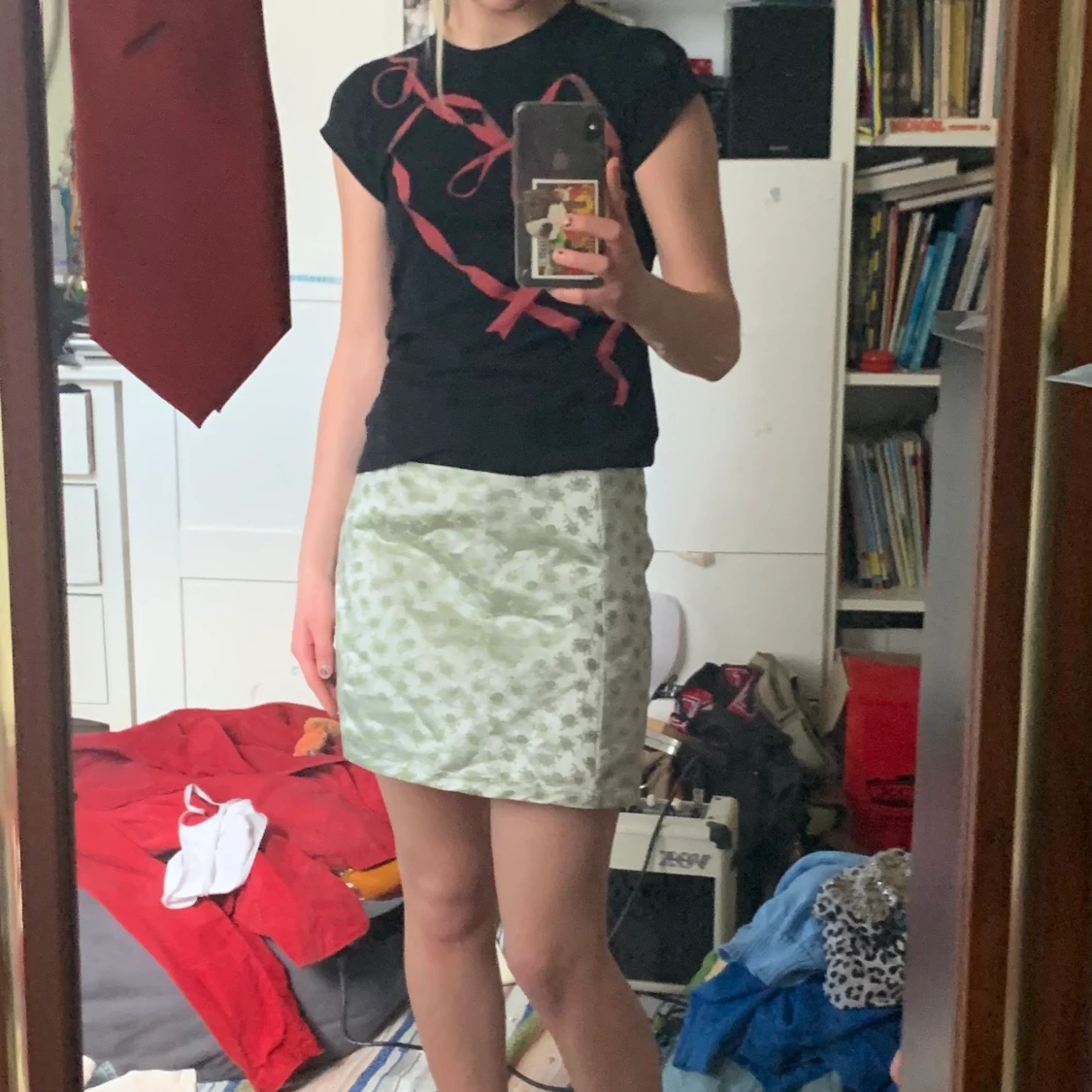 Grön kjol med blommönster - 90