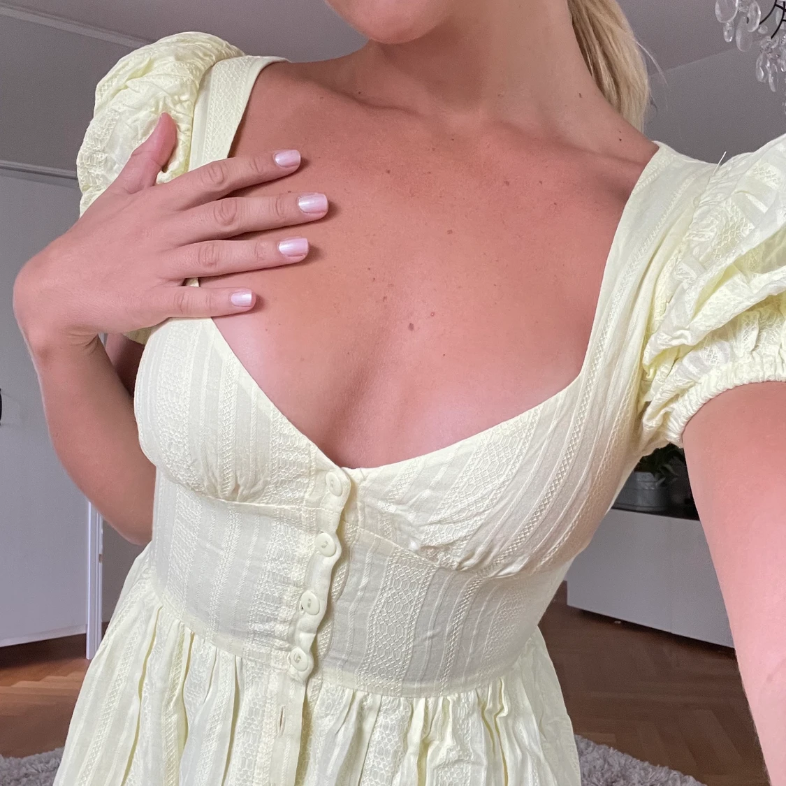 Otroligt vacker klänning  - 2