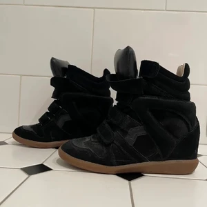 Isabel marant - Jätte fint skick! Ingen orginal box kommer med. 