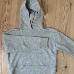 Supersnygg grå hoodie från zara❤️