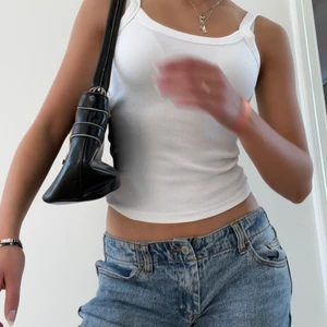 Skitsnygg trendig handväska 🐋🍋 - Skitsnygg handväska TRENDIG!! Säljer pga kommer tyvärr inte till användning. 