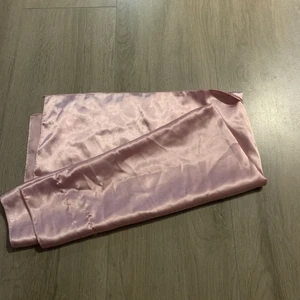 Tyg - Tyg som exempelvis går att använda till en topp