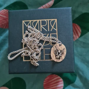 Matia Nilsdotter Guardian - Så fin talisman från Maria Nilsdotter, en flying monkey! Ej använd! Skickar utan låda