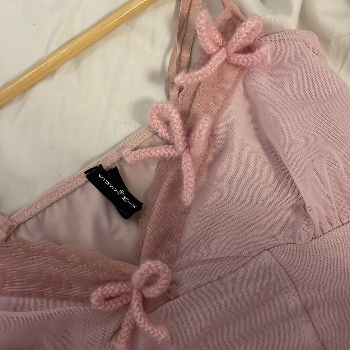 Linne med rosetter  - 90