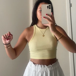 Gult linne - Jääättesött linne från ZARA!! Endast provat