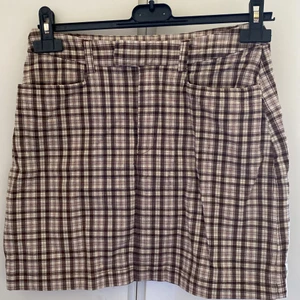 kjol - fin brun rutig kjol