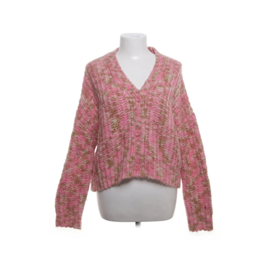 Stickad kofta med knappar