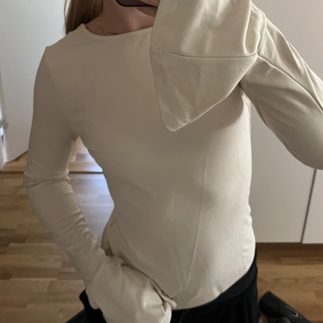 Beige långärmad topp från NA-KD - 1