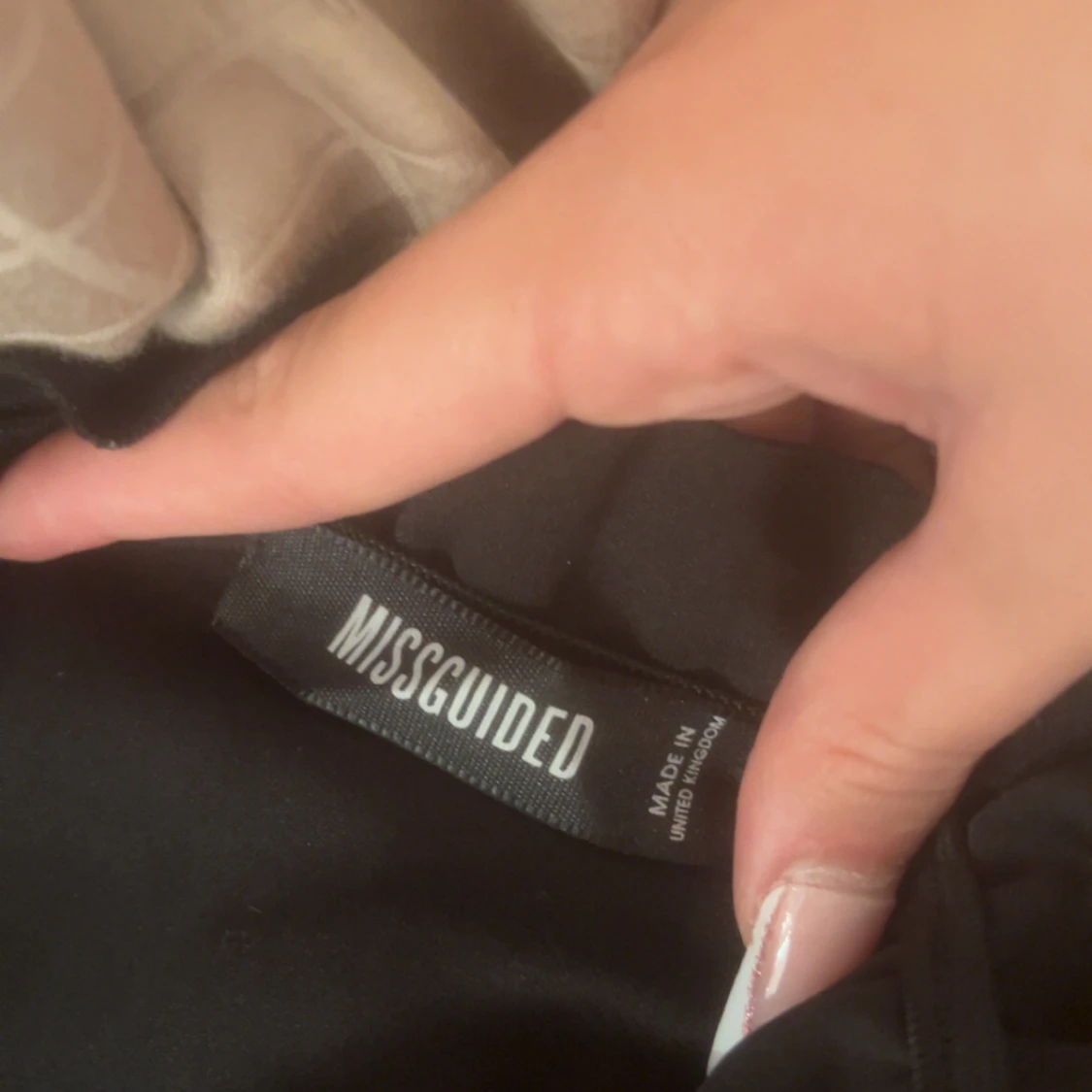 Svart kort klänning från Missguided - 1