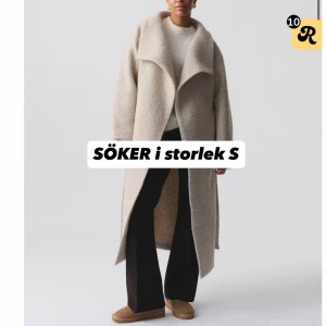 Beige teddykappa med oversized passform - SÖKER DEN HÄR I STORLEK S!!! Hör gärna av er 