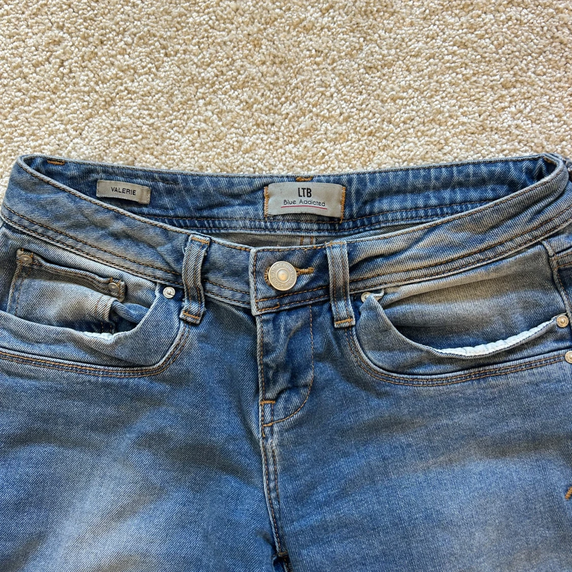 Blå bootcut jeans från LTB - 1