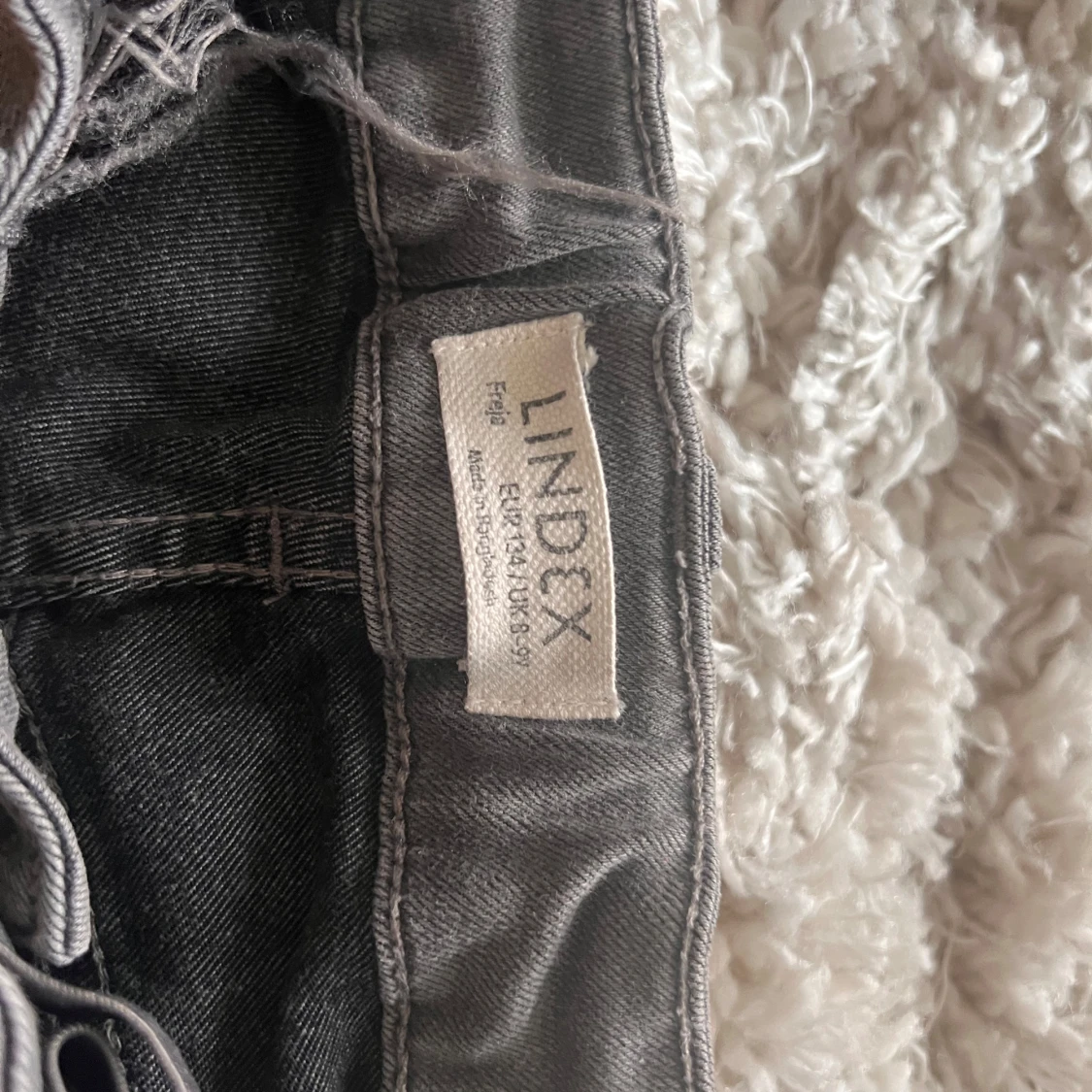 Grå flare jeans💗 - 1