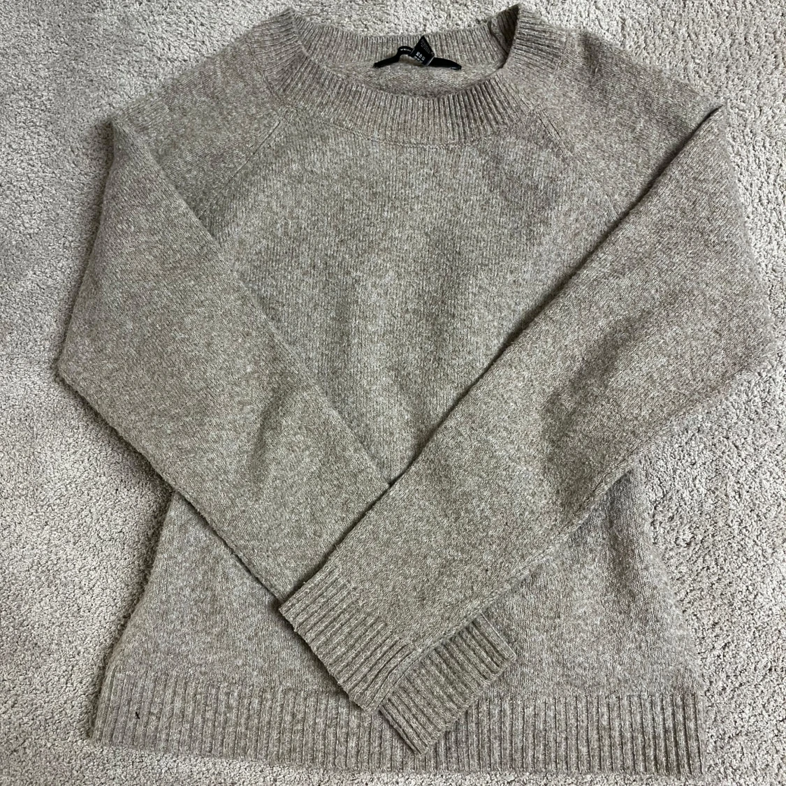 Beige stickad tröja från Vero Moda - 1