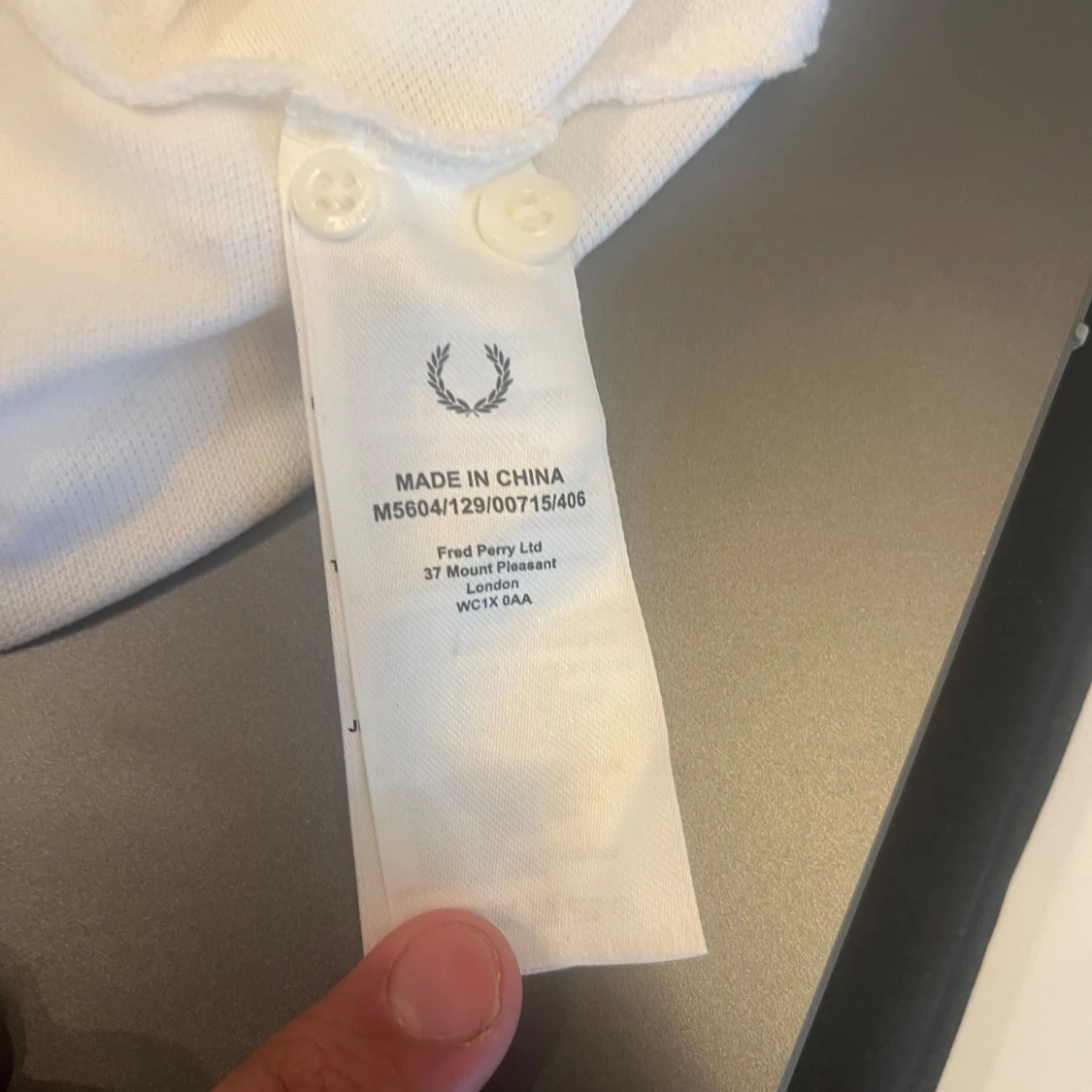 Vit Fred Perry t-shirt med krage XL - 3