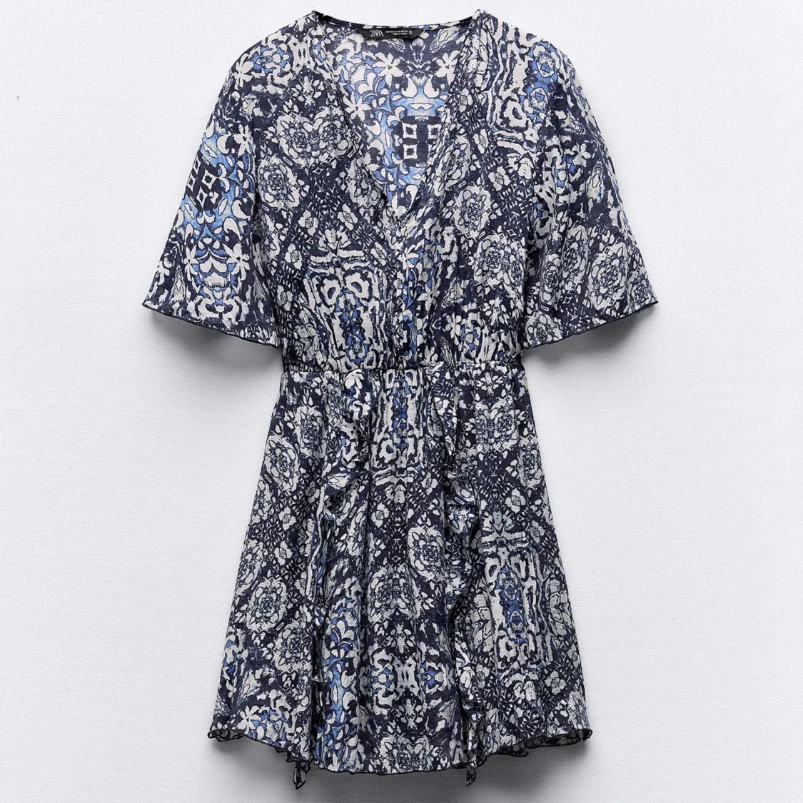 Mönstrad kortklänning från Zara