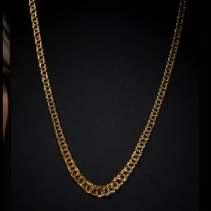 Bismark halsband 50cm - Bismark halsband i 925 äkta silver med förgyllt 18k guld. Längd: 50cm. Köpt från kejsar för 1700kr. Pris kan diskuteras vid snabb affär