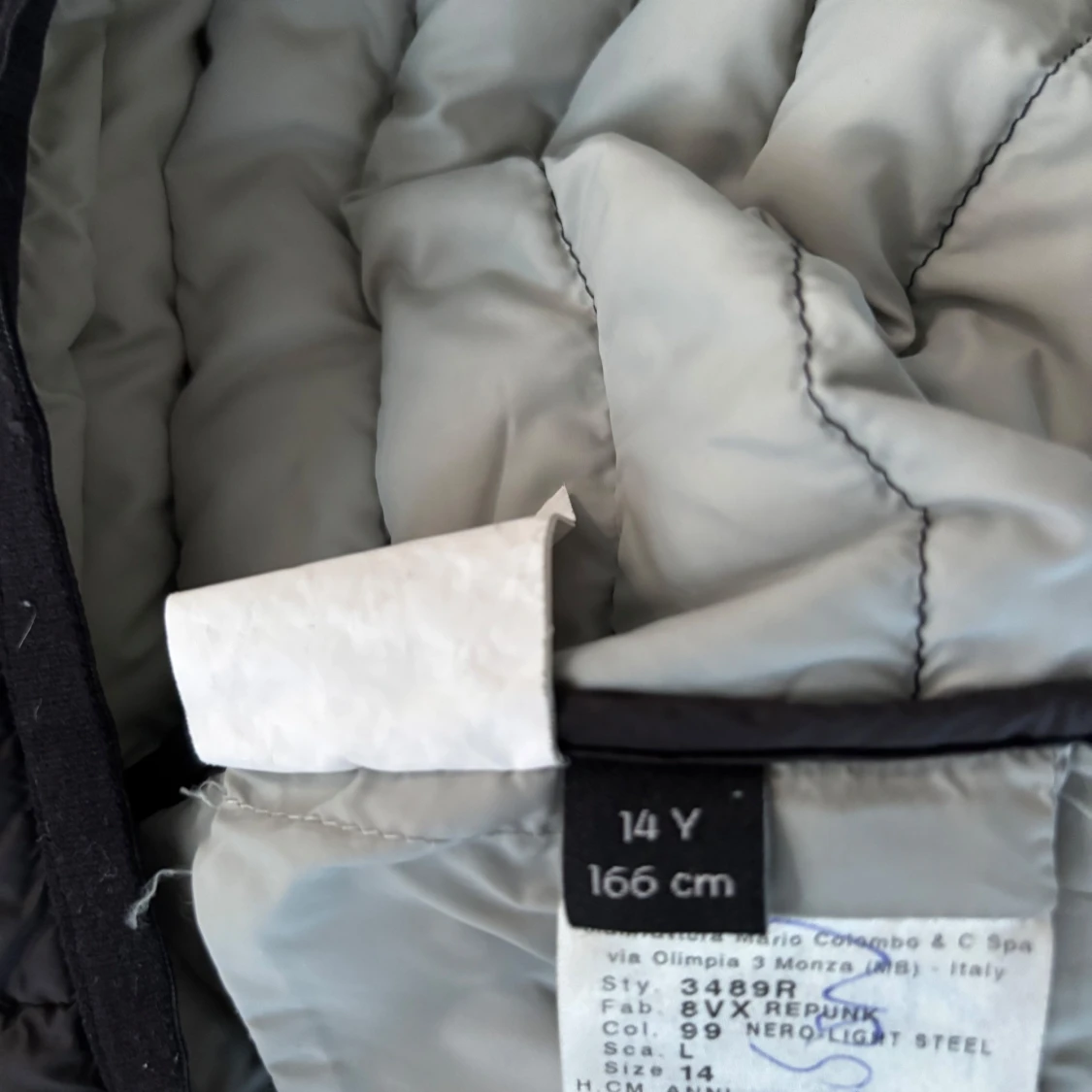 Svart dunväst från Colmar, stl 14Y - 3