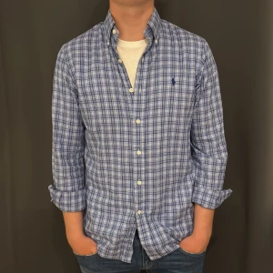 Ralph Lauren Skjorta - - Condition: 9/10 - Color: Blue - Size: S - Retail price: 1749 SEK