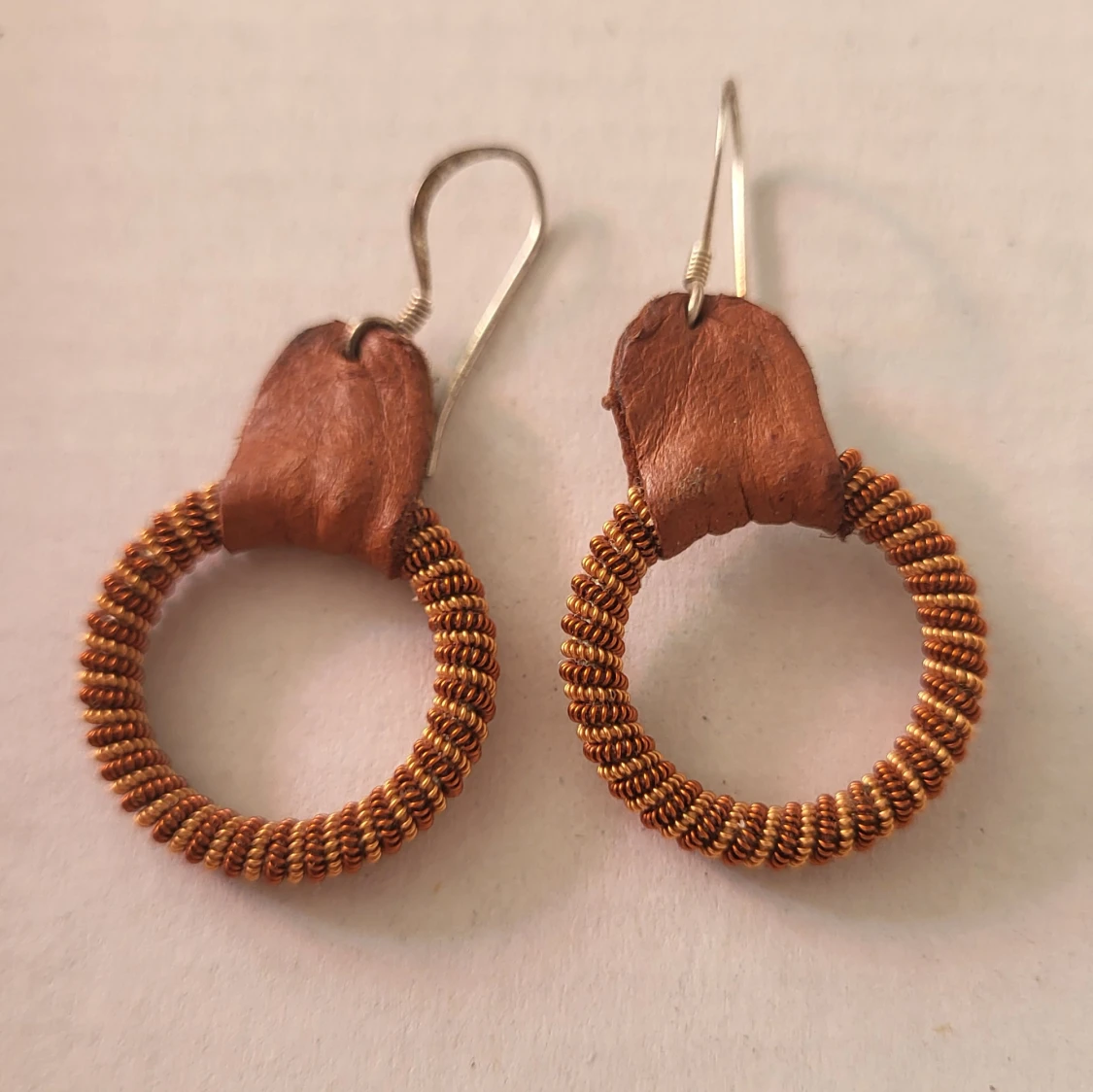Vintage Sami earrings o-ring leather