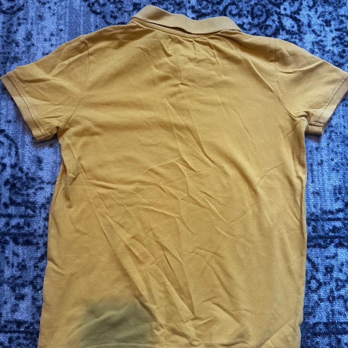 Gul pikétröja från D.M.D by denim day - 2