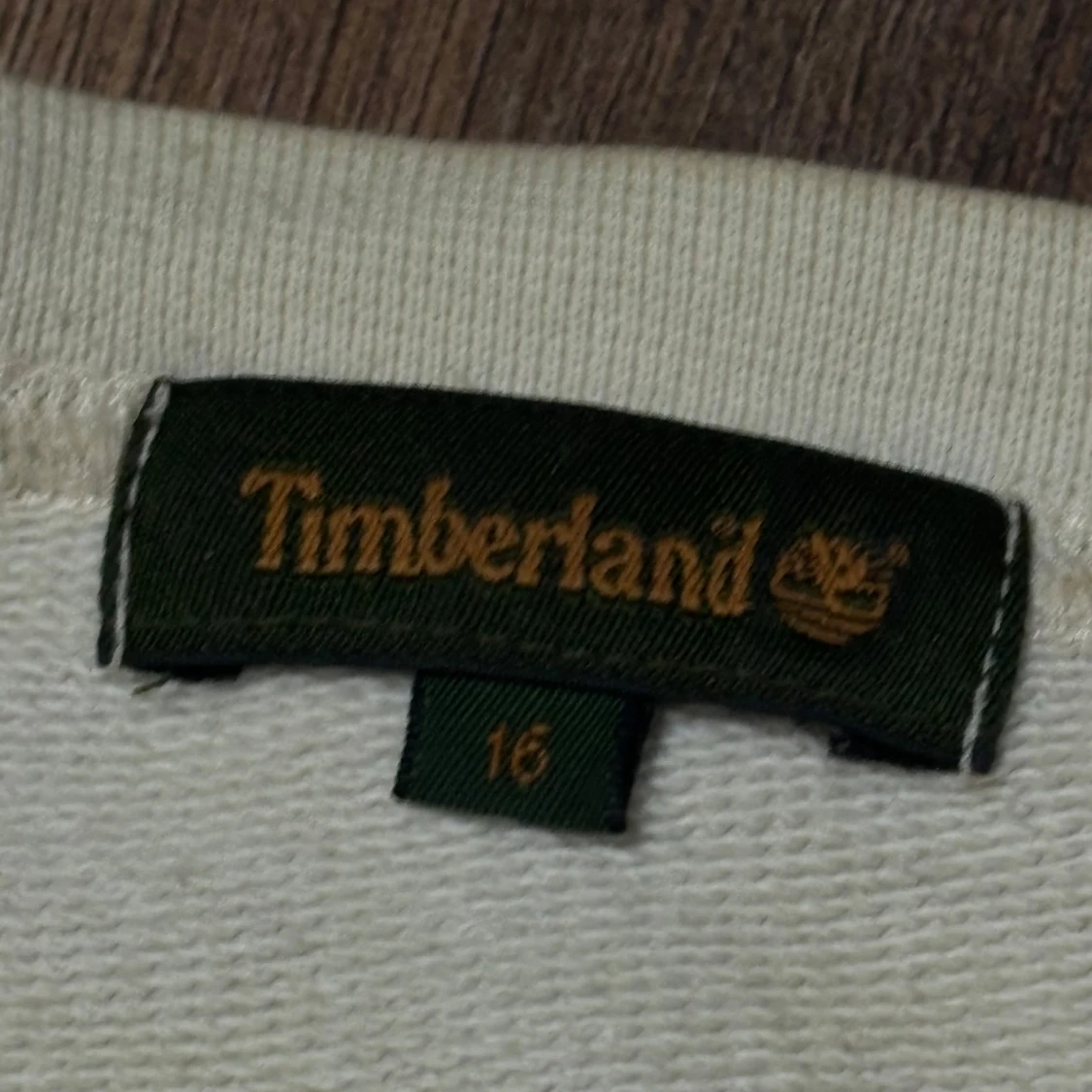 Vit Timberland tröja med broderad logga - 1