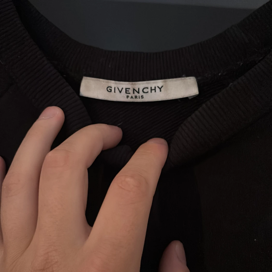 Svart Givenchy sweatshirt med logga - 1