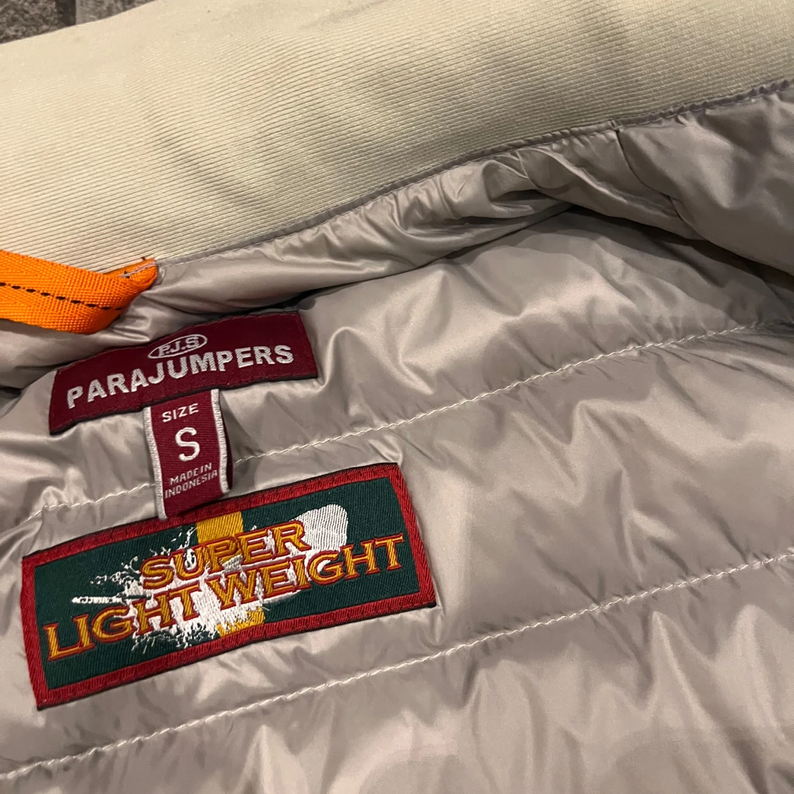 Beige quiltad dunväst från Parajumpers - 4