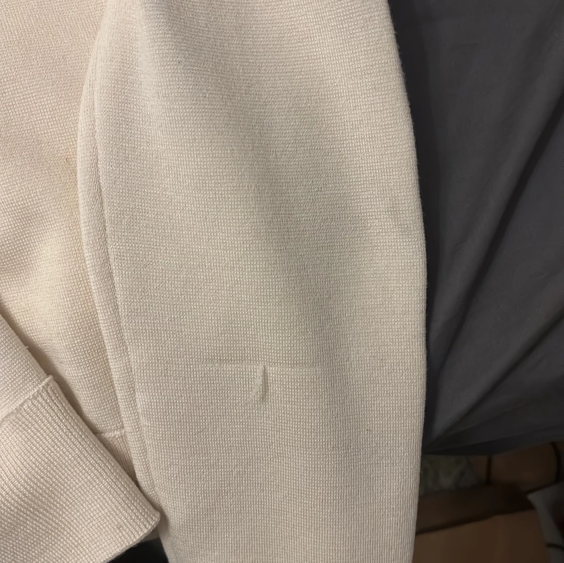 Vit pufferjacka med stickade detaljer från Moncler - 2