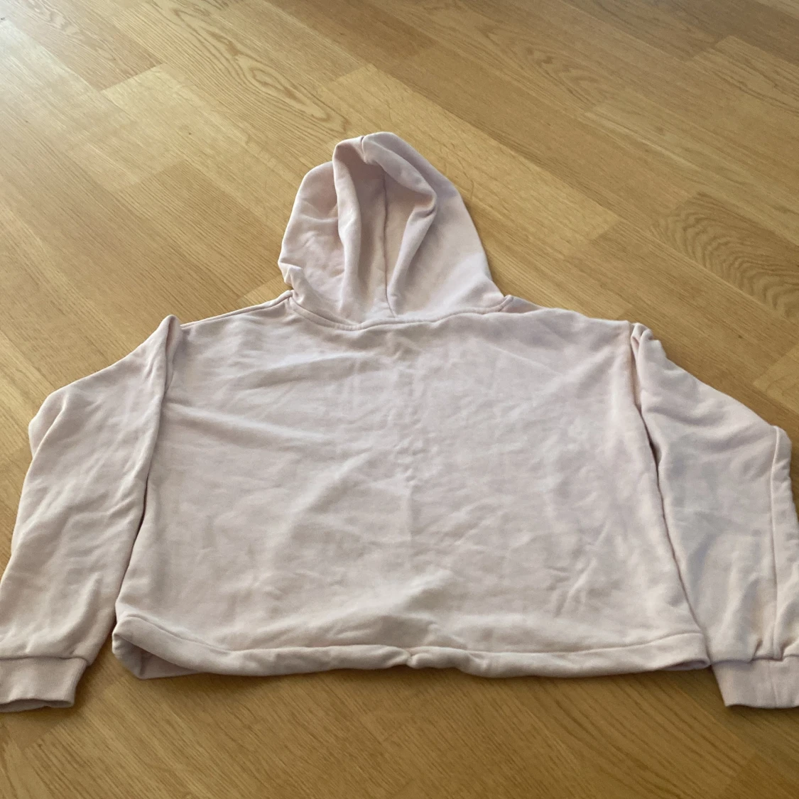 Ljusrosa hoodie med SAN FRAN-tryck från H&M - 1