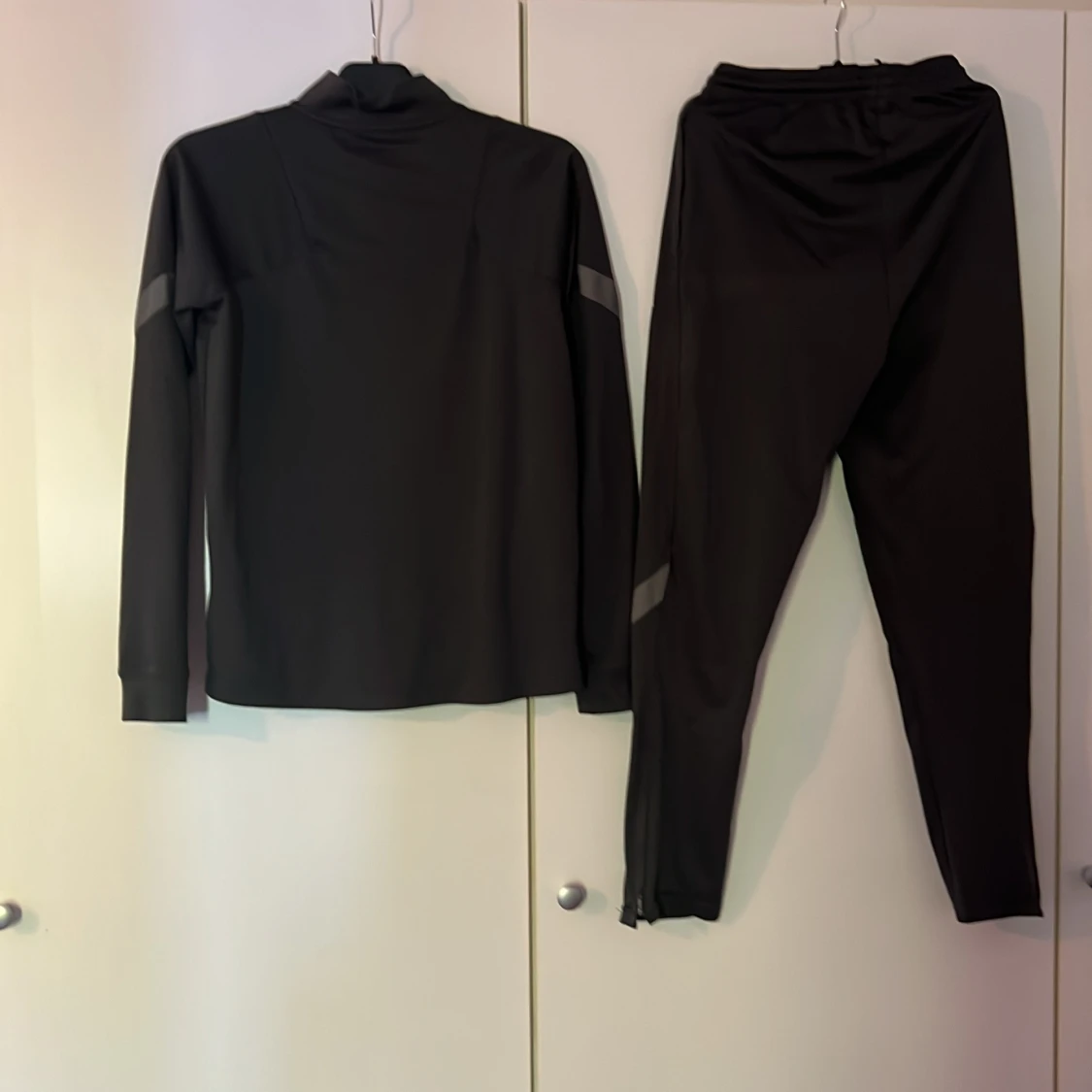 Svart träningsset från Nike x Liverpool FC - 1