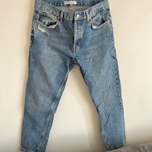 Zara chopped jeans herr  - Zara jeans chopped. Storlek euro 44.  